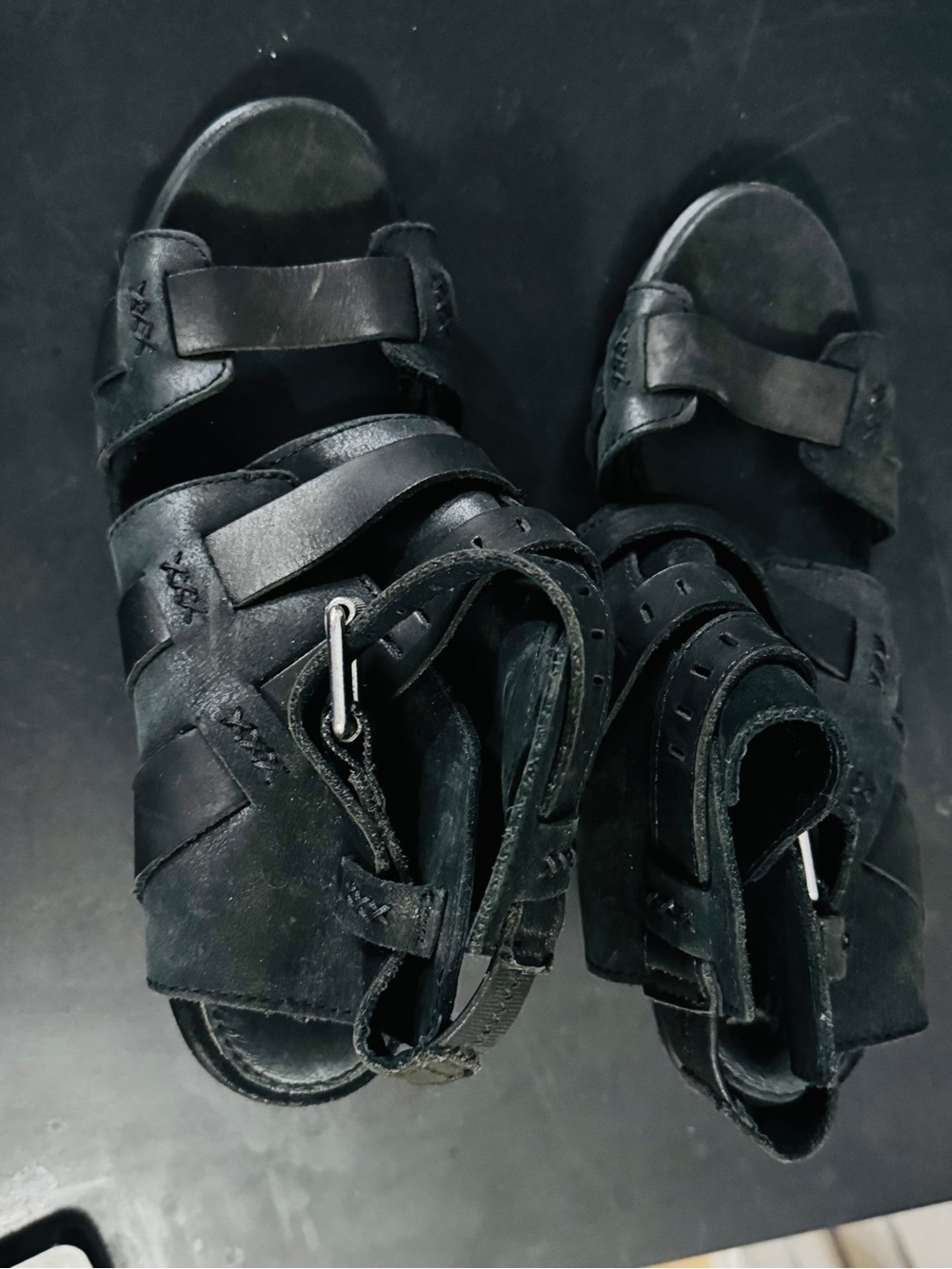Sorel leather Black Strappy Block Heel Sandals 9.5 like new summer spring fall